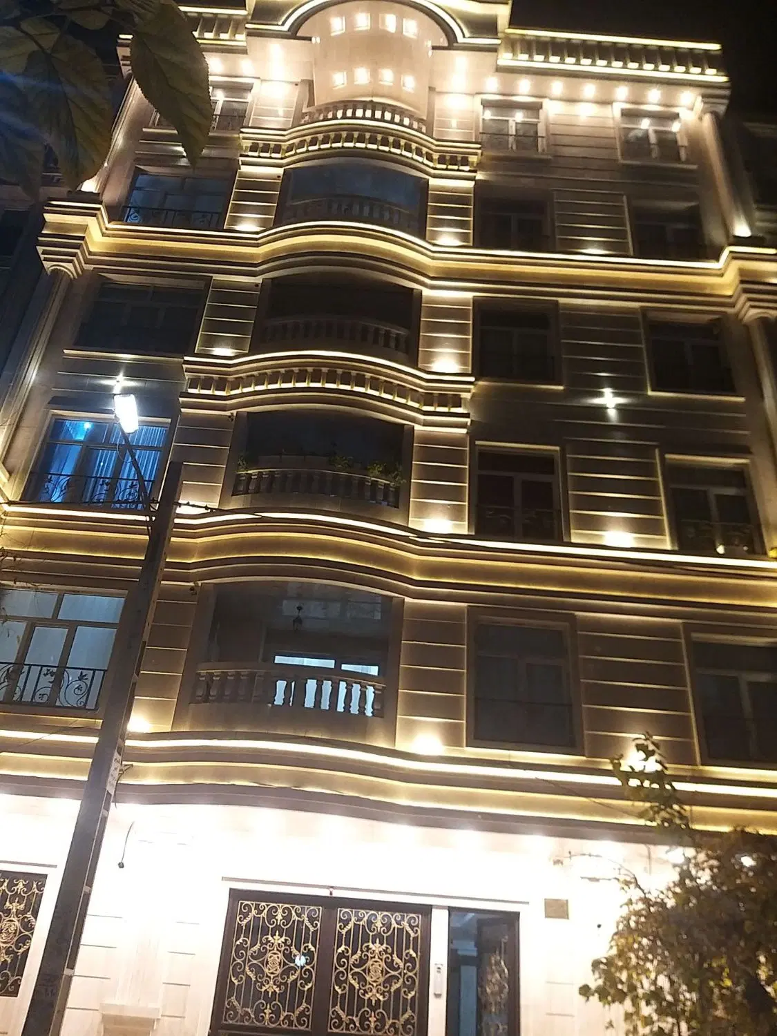 آپارتمان۱۴۹ متری در شهرک منظریه دهبانی
