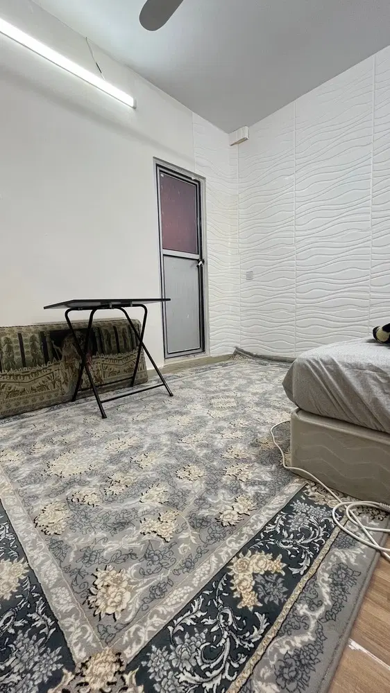 ۸۰ متر مستقل + ۲۵ متر حیاط ماشین رو