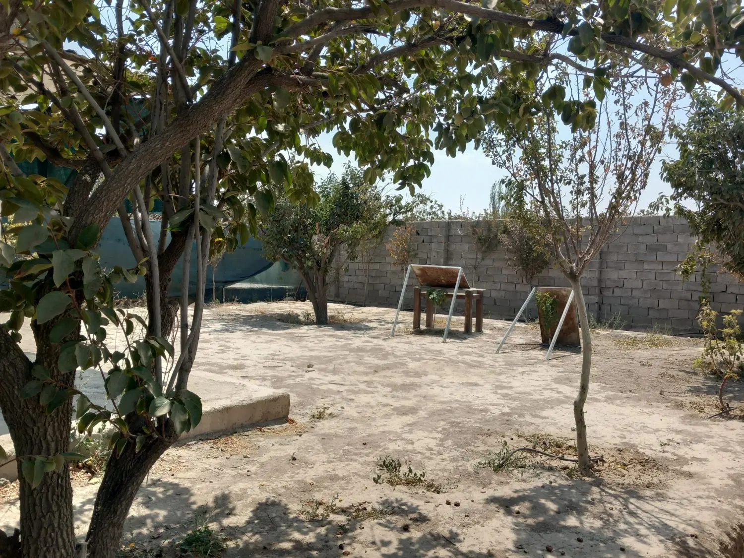 باغچه چهار دیواری سند دار شهریار