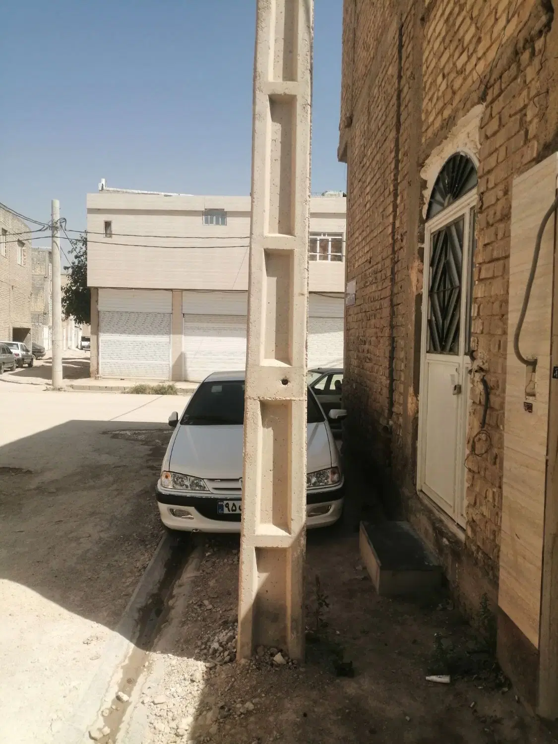 زمین مسکونی دست خضر