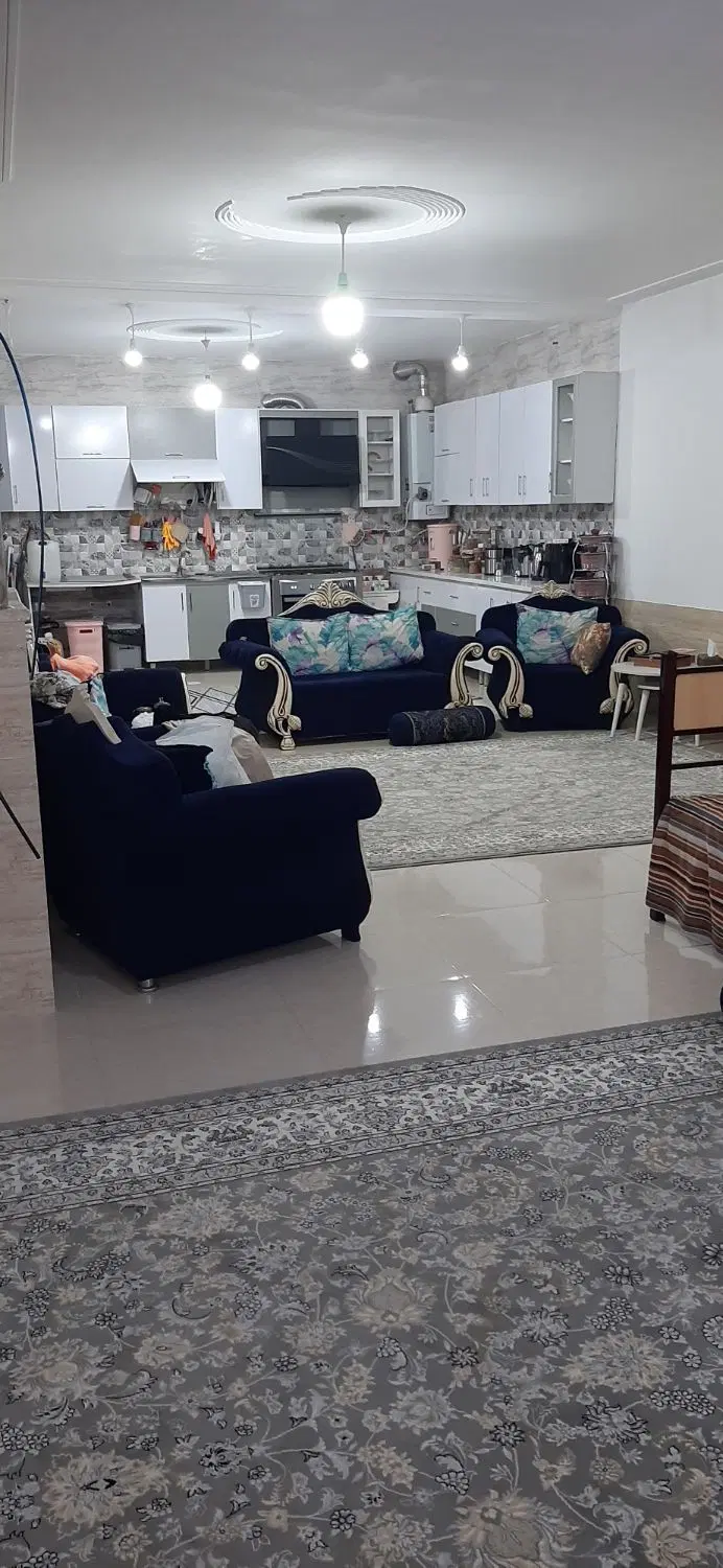 فروش منزل ویلایی  بزرگ و دلباز