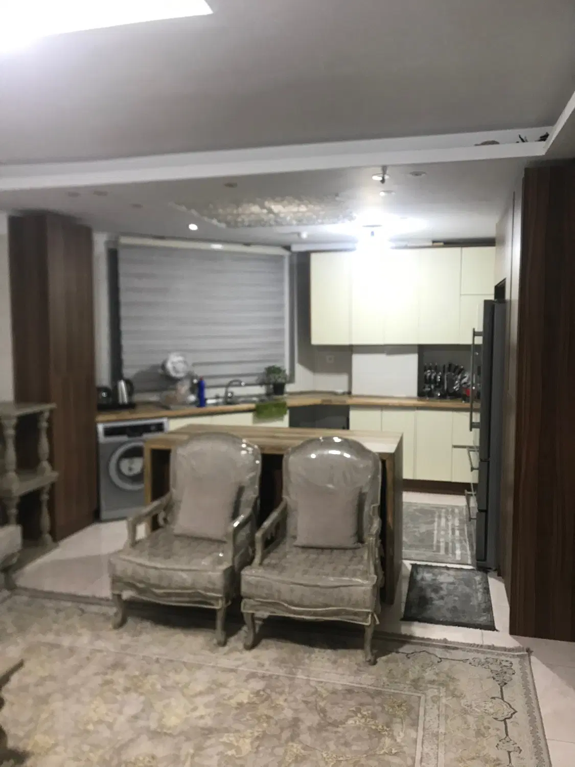 ۷۵ متر ۲ خواب با پارکینگ و آسانسور