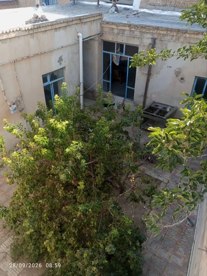 حیاط کلنگی ۲۰۰متری در رواسان