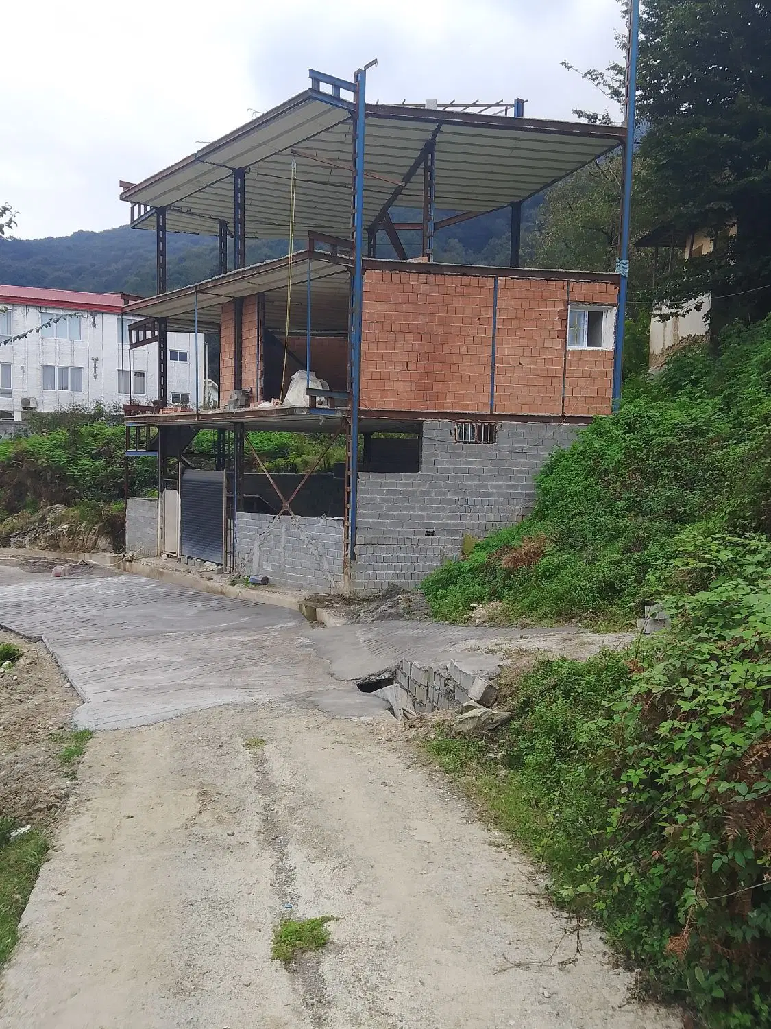 فروش ملک نیمه کاره و زمین