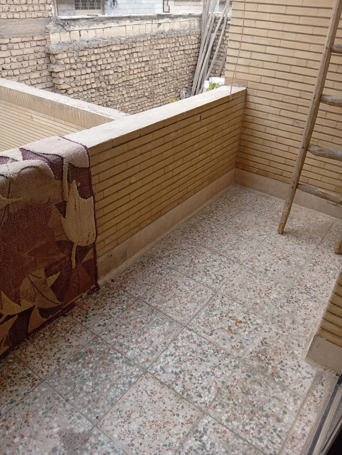 رهن و اجاره منزل دو طبقه در قائمیه