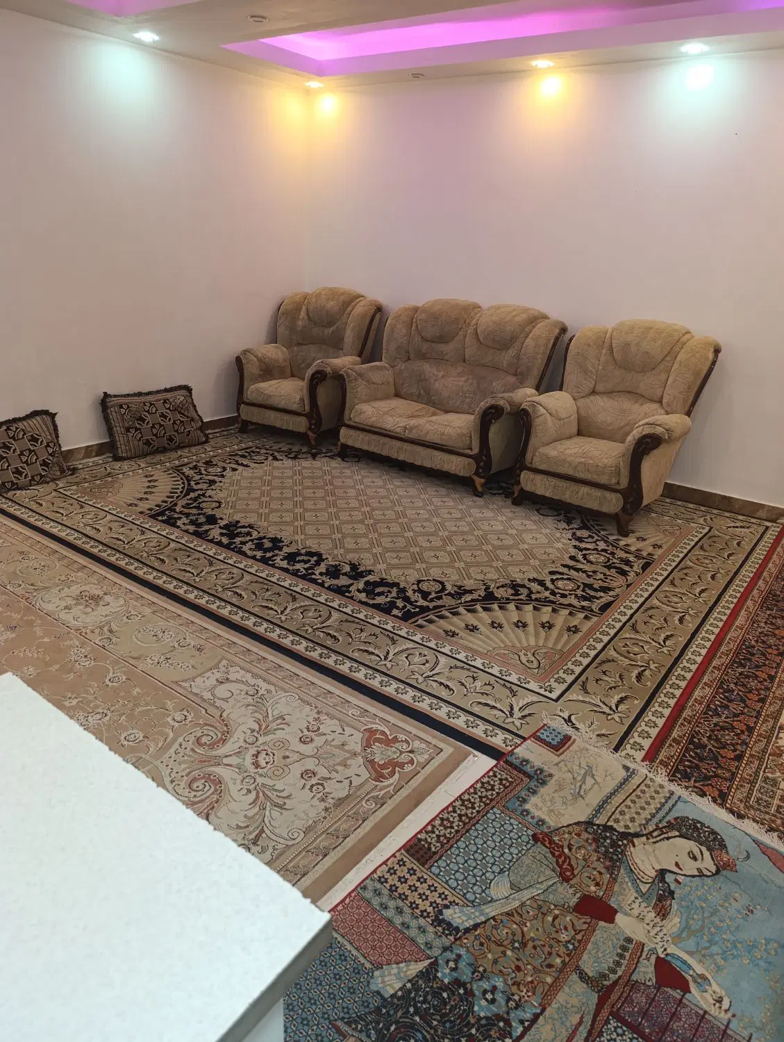 سوئیت مبله شیک و فوق العاده تمیز لوکیشن دنج