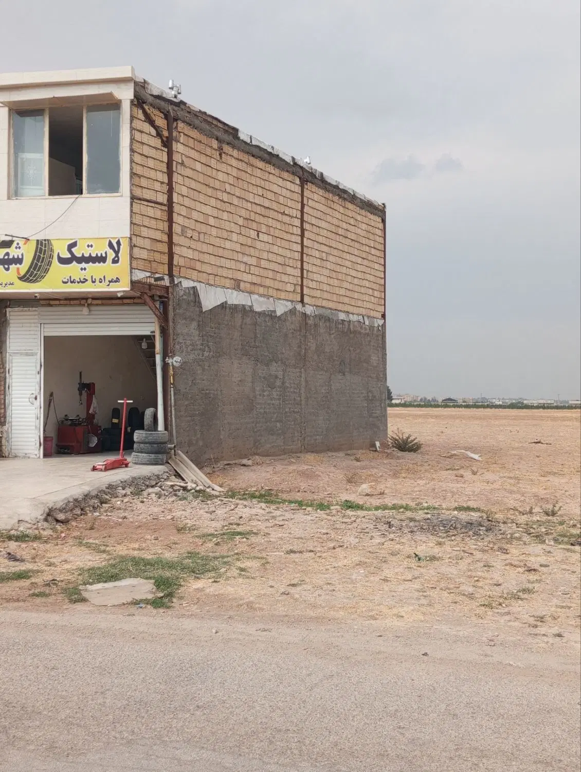زمین تجاری تلوری