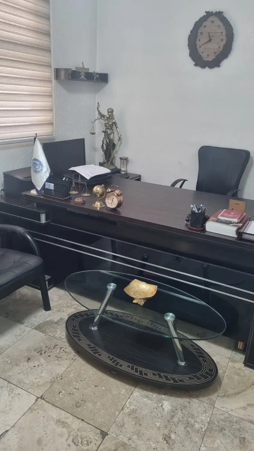 اجاره اشتراکی دفتر وکالت مبله جهت کار آموز خانم