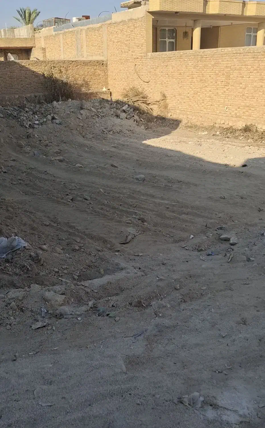 زمین ۵۸۵ متری بلوار مادر