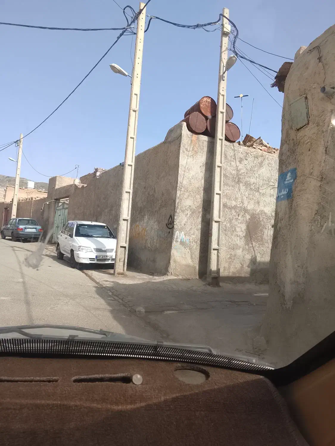 منزل فروش هیرمند38 ماشین رو