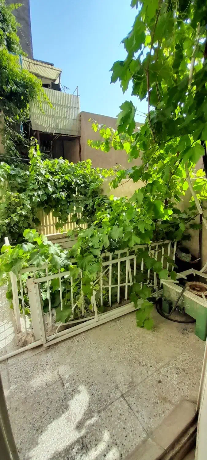 خانه ویلایی یک طبقه و نیم
