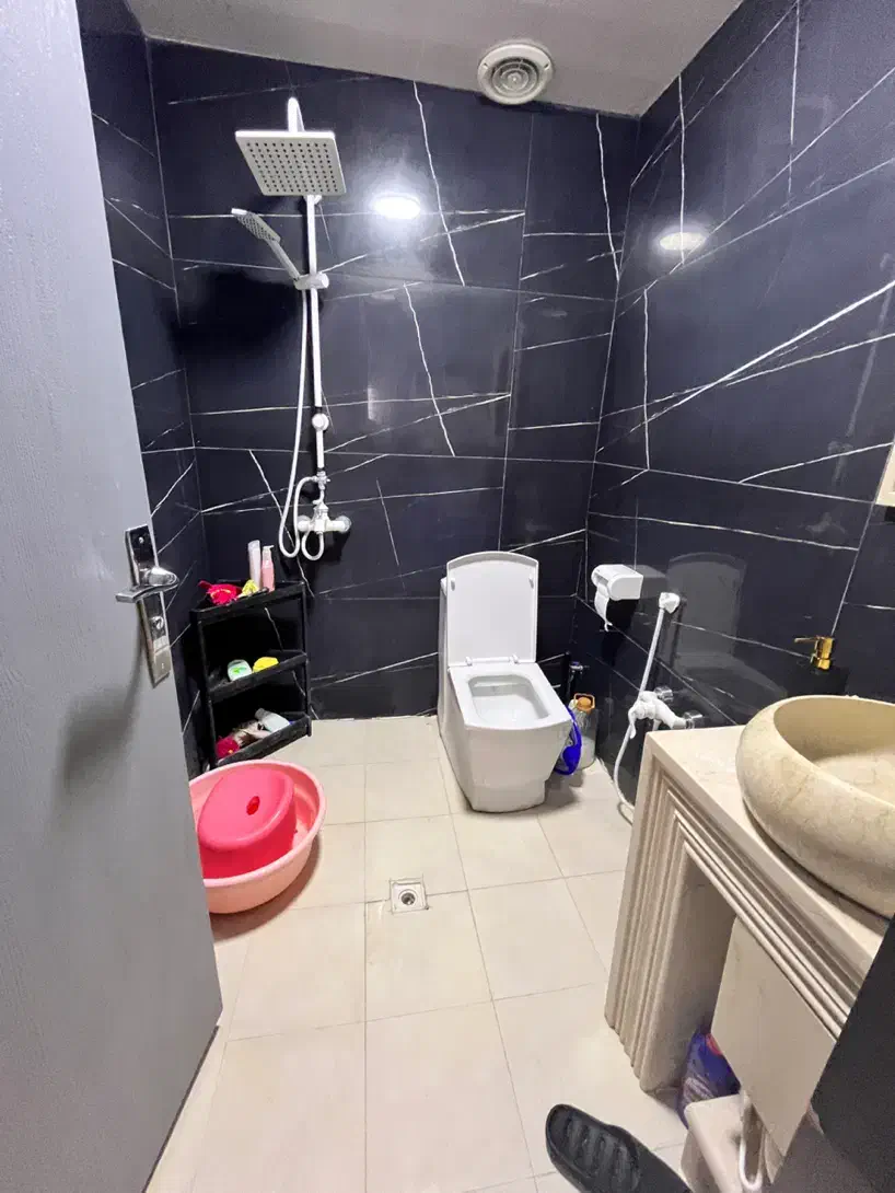 ۱۲۷ متری_۳ خوابه_میدان ساحل دریاچه