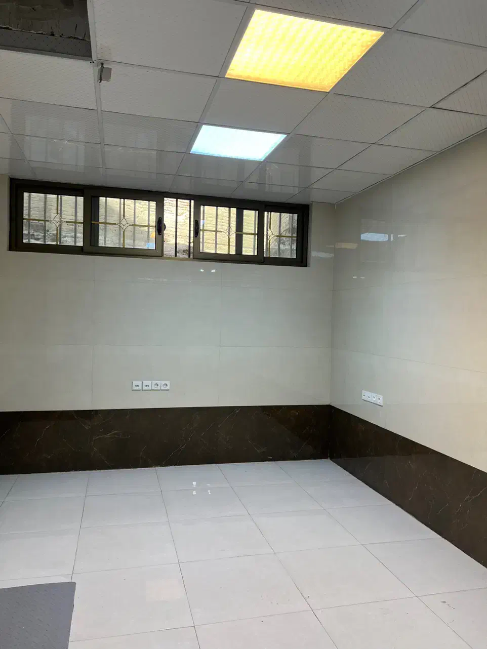 اجاره و فروش در خیابان سعدی جنوبی جدید