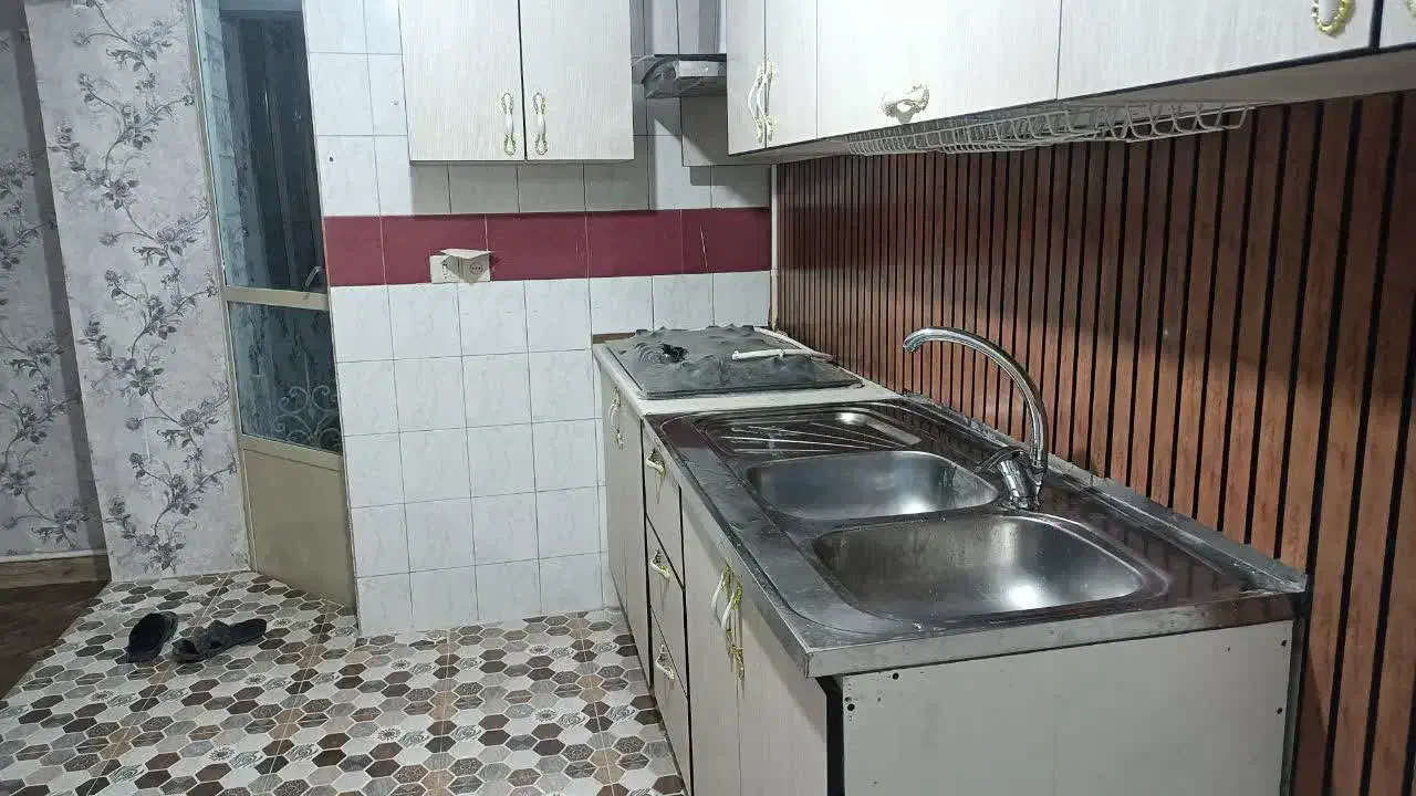 آپارتمان ۷۷ متری دوخواب سندتکبرگ مرکز شهر