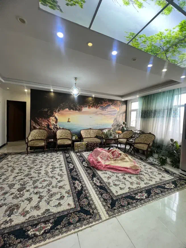 پرندفاز۴شمالی.پارکینگدارعرصه وام تسویه متراژ۱۰۵