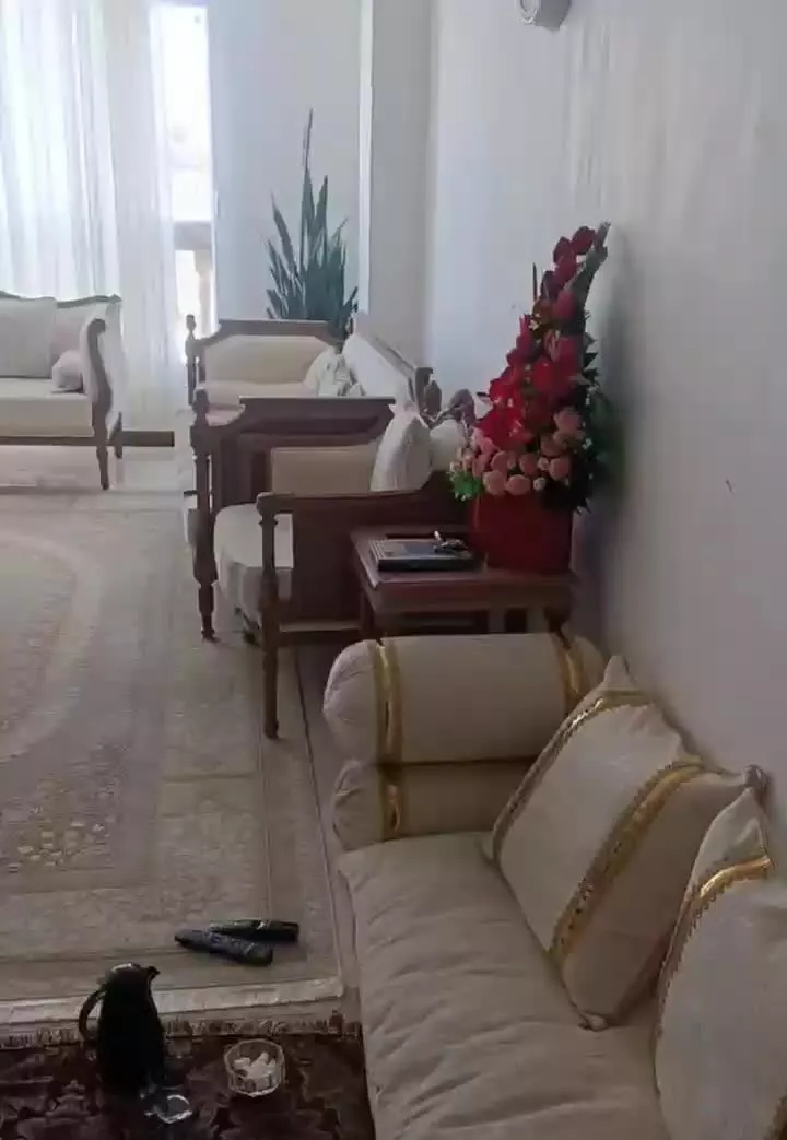 رهن و اجاره یک واحد ۱۲۵ متری فوق لوکس
