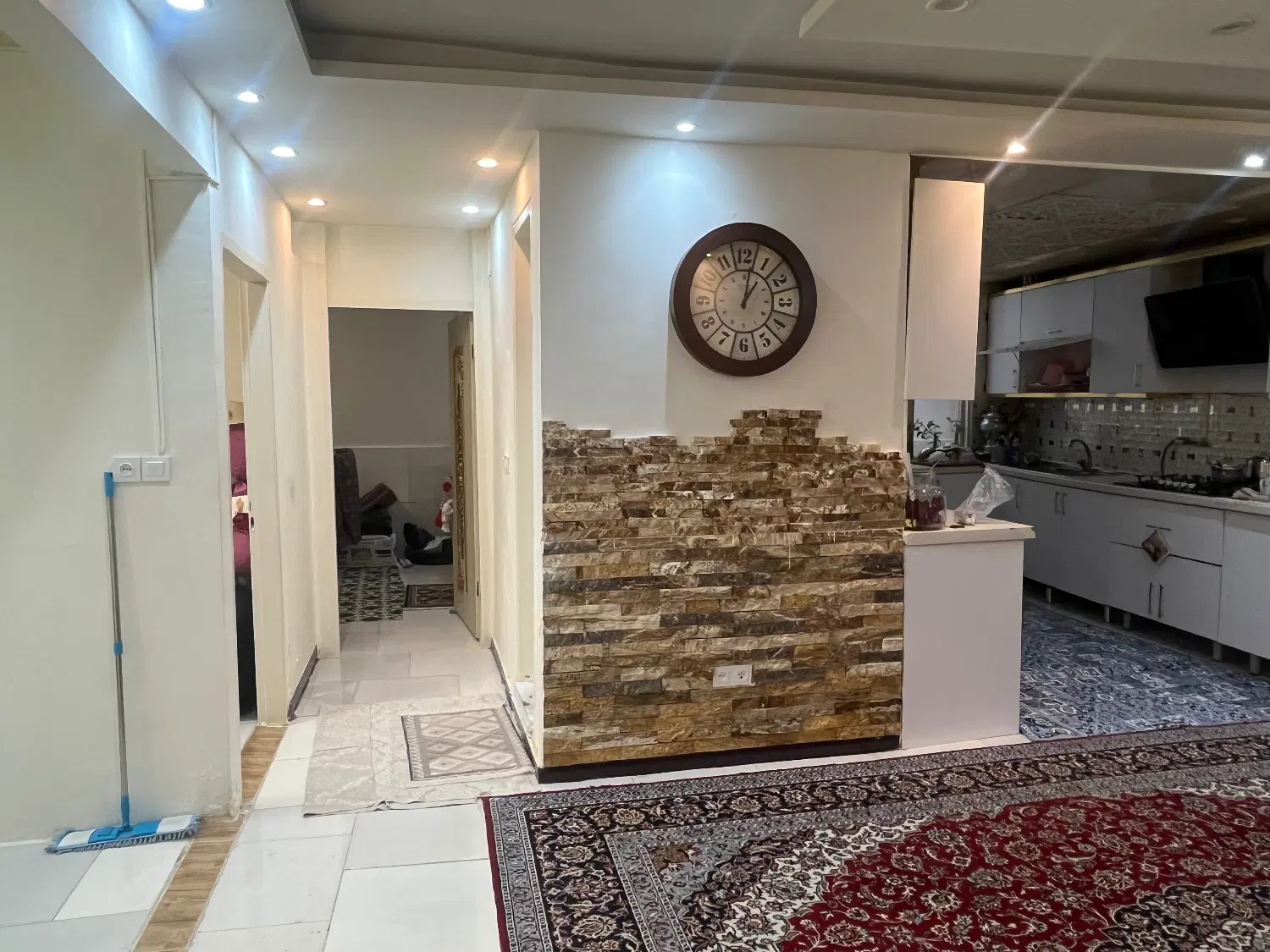 آپارتمان ۷۵ متری حصارک بالا