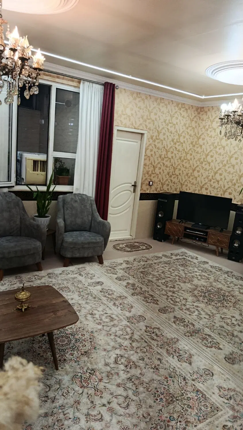 خانه ویلایی نقلی در قراملک