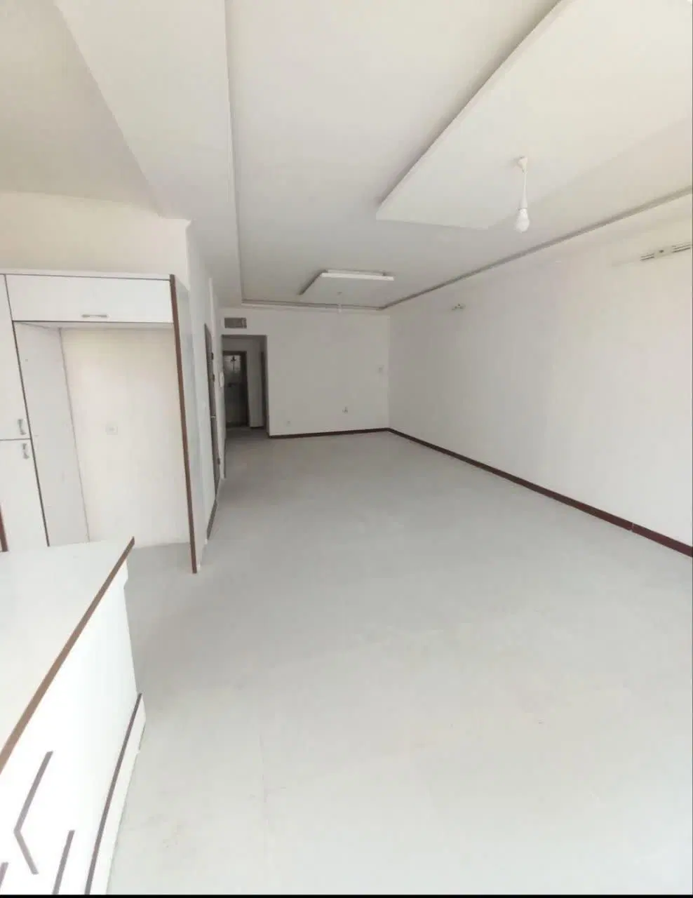 ۱۰۰ متر دو خواب با پارکینگ و آسانسور،تخلیه