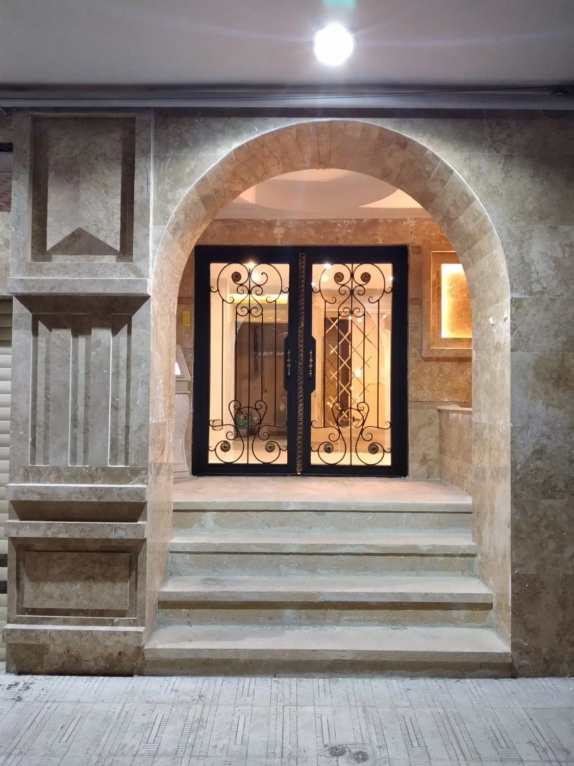 رهن واجاره آپارتمان ۱۵۵مترگلشهر