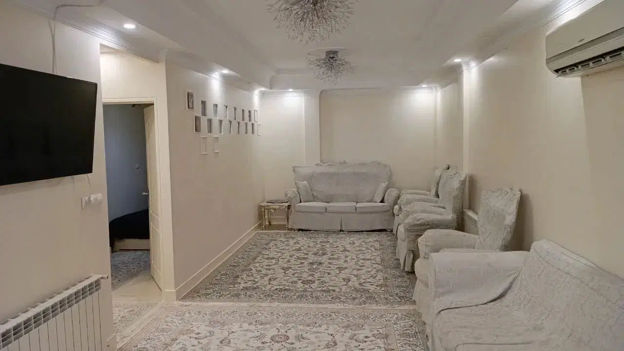 ۷۲ متری ۱۳ ساله