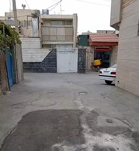 یک ملک جهت انبار یا تولیدی کاری بی سرو صدا