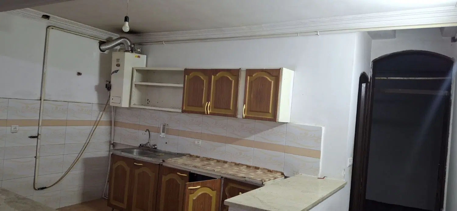 خانه واقع در بلوار بهمن