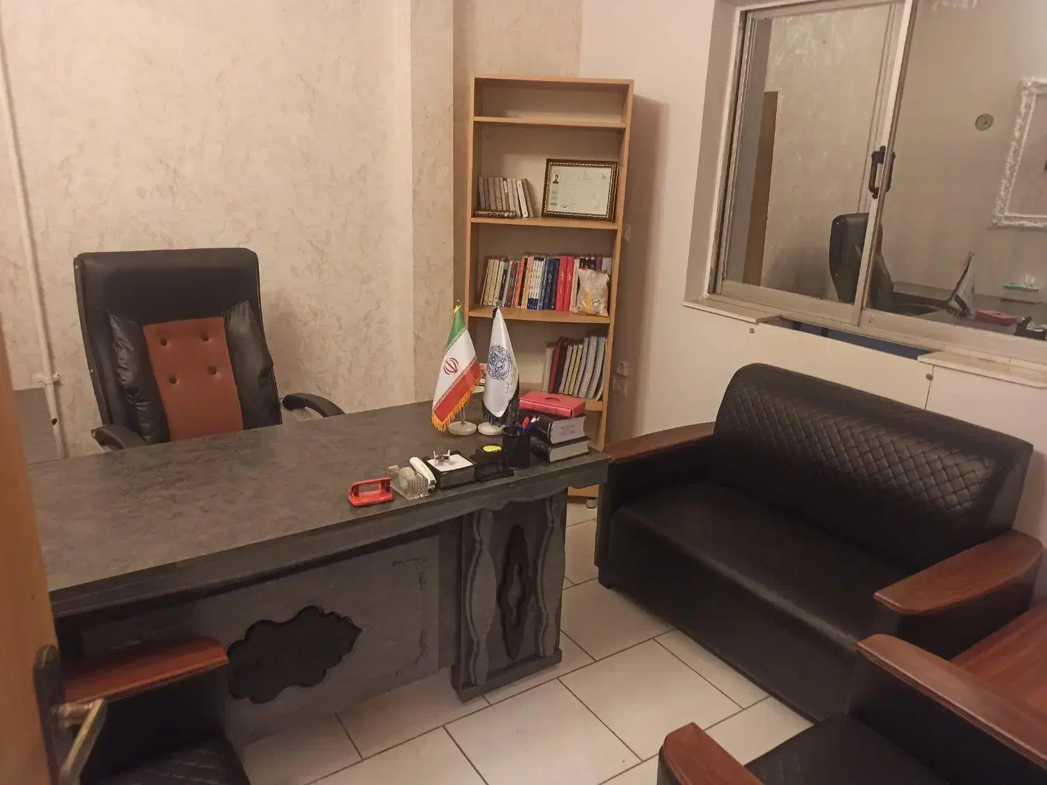 اجاره دفتر کار،خ سر خواجه 18