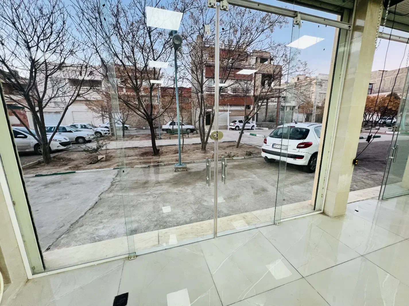 ملک تجاری مناسب جهت کافه