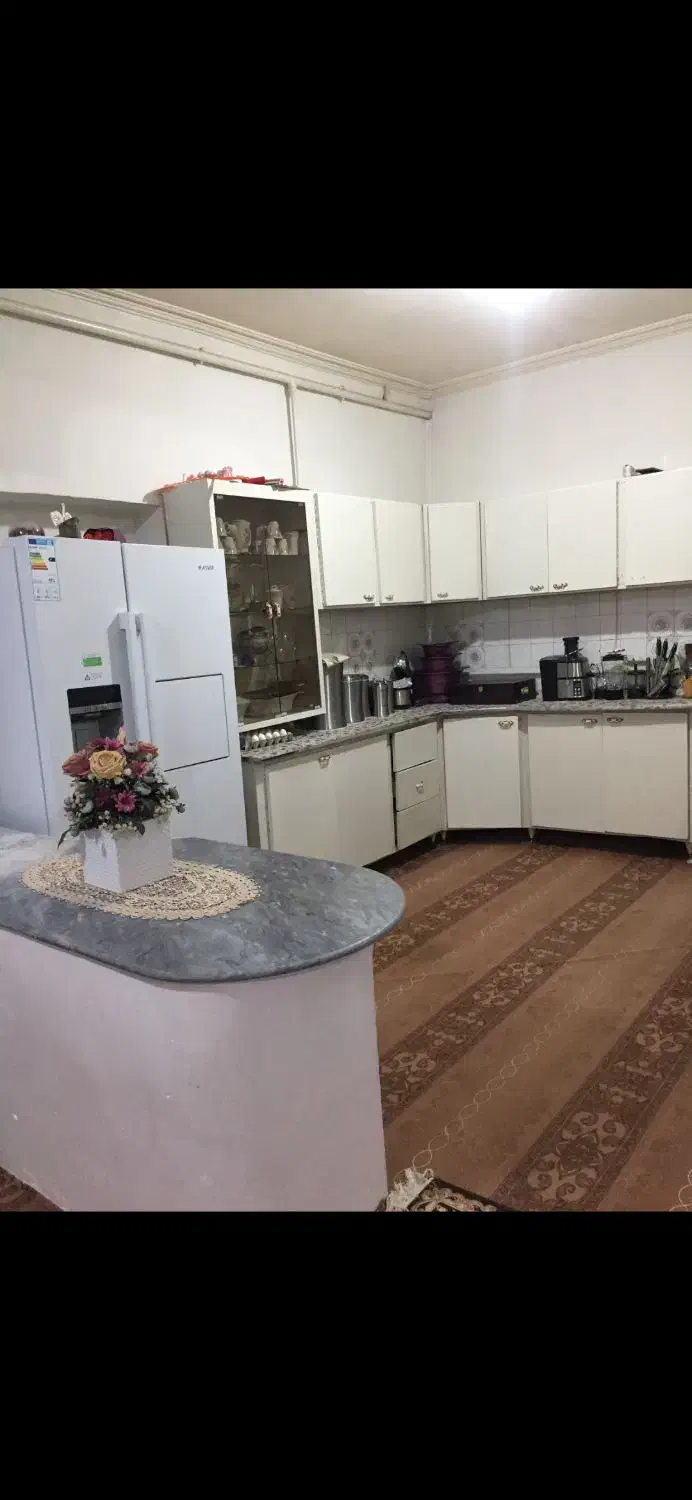 اجاره خانه در چهار راه طالقانی