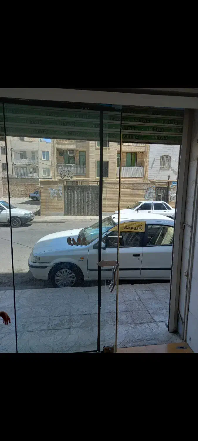 مغازه ۱۰ متری