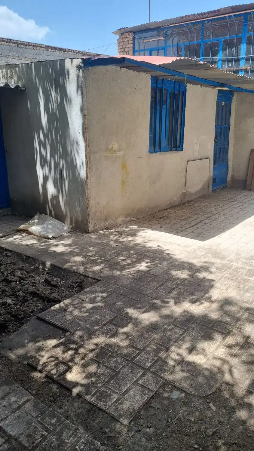 کارگاه ۱۲۵ متری