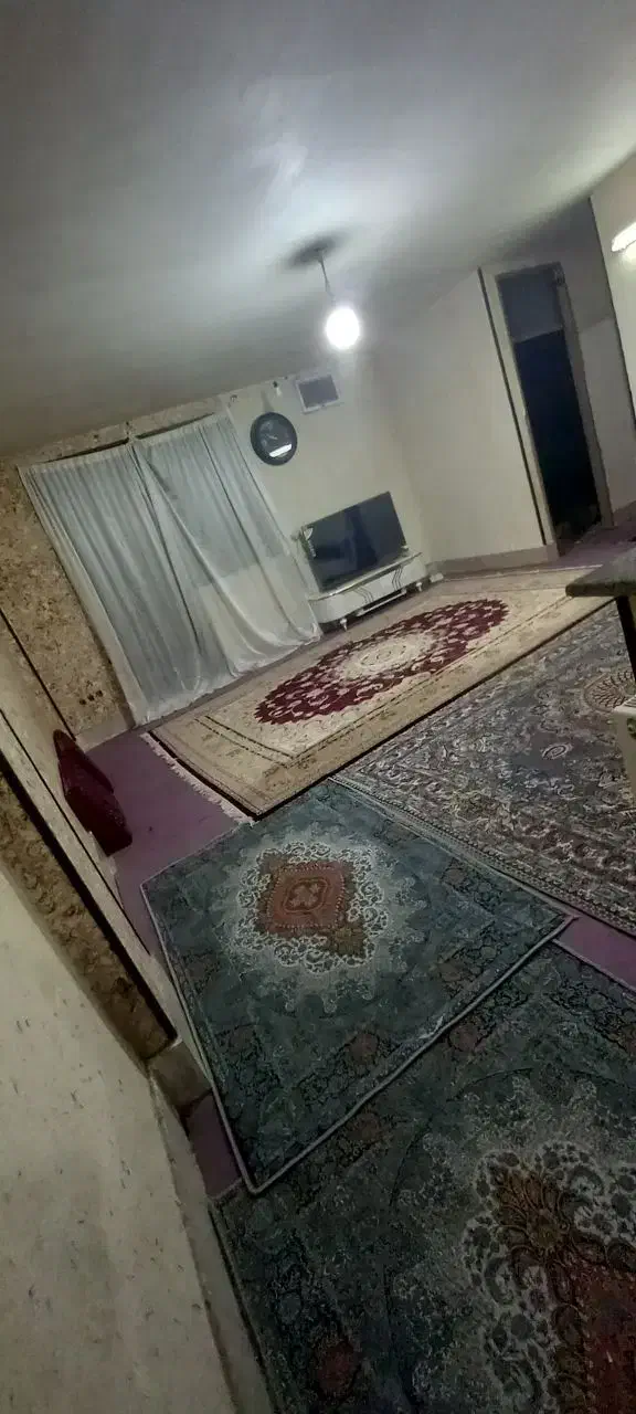 فروش واحد۹۵متری طبقه اول مهرشهر