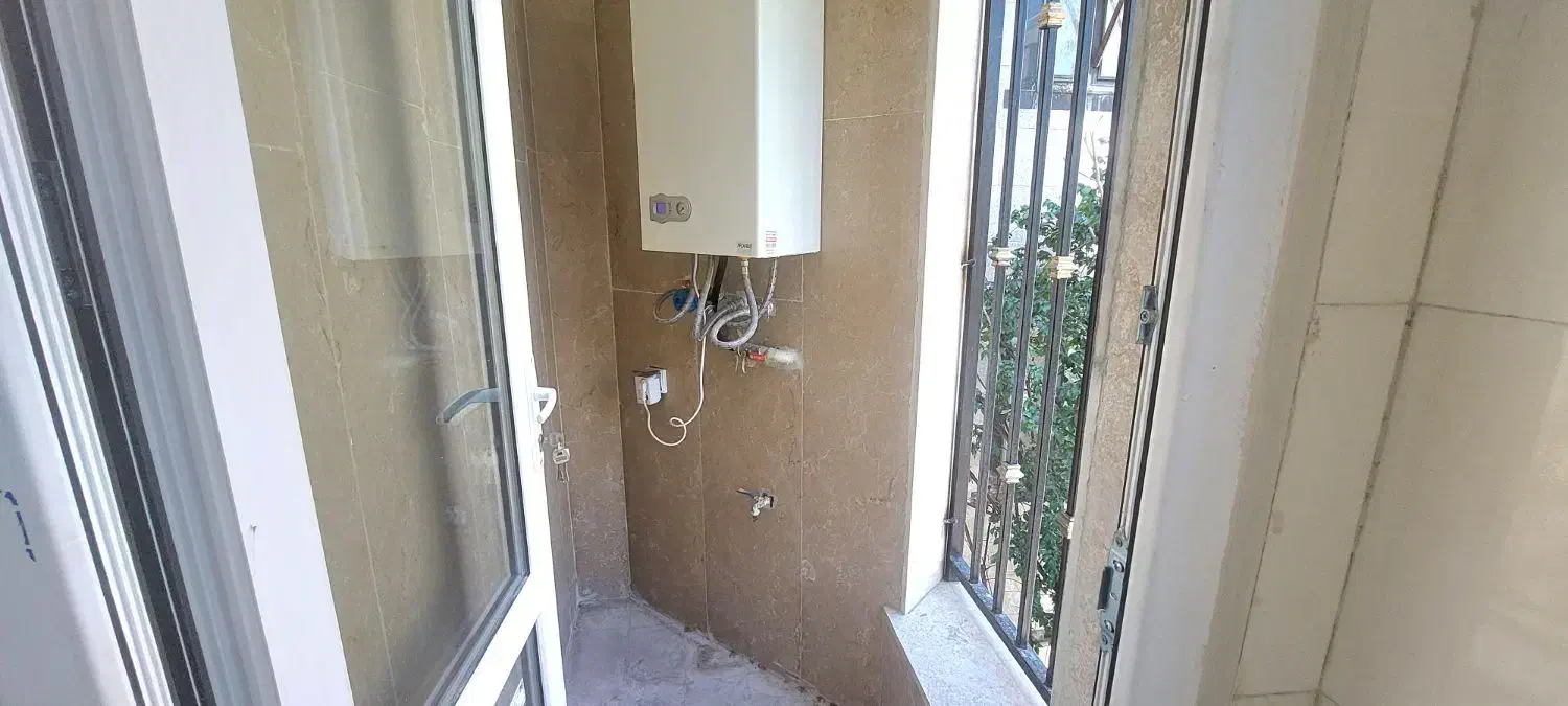 ۷۰ متر دو خواب نوساز پارکینگ آسانسور میدان تسلیحات