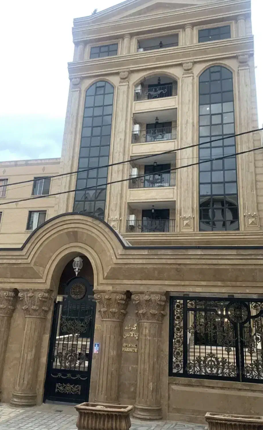 آپارتمان _۲۰۵ متر_تک واحدی_ گلستان