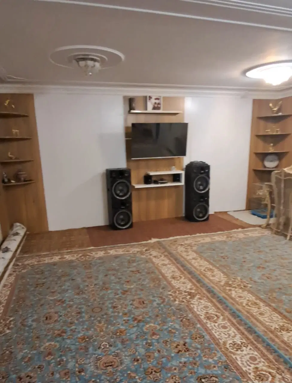 فروش آپارتمان ۱۳۰ متری