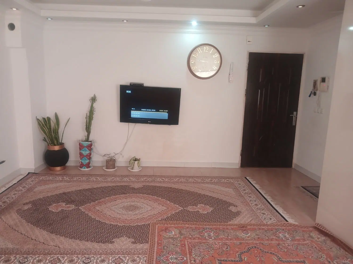 اپارتمان ۶۶ متری تک واحد سه بر غرق نور