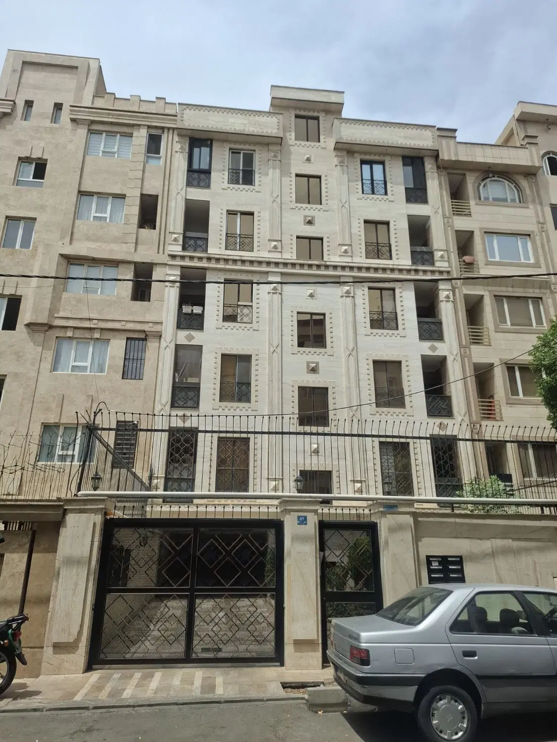 ۶۰متری فول امکانات تخلیه در بلوار پروین