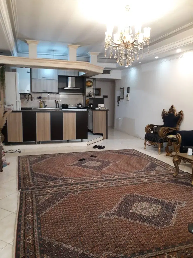 آپارتمان ۷۳ متری واریانشهر