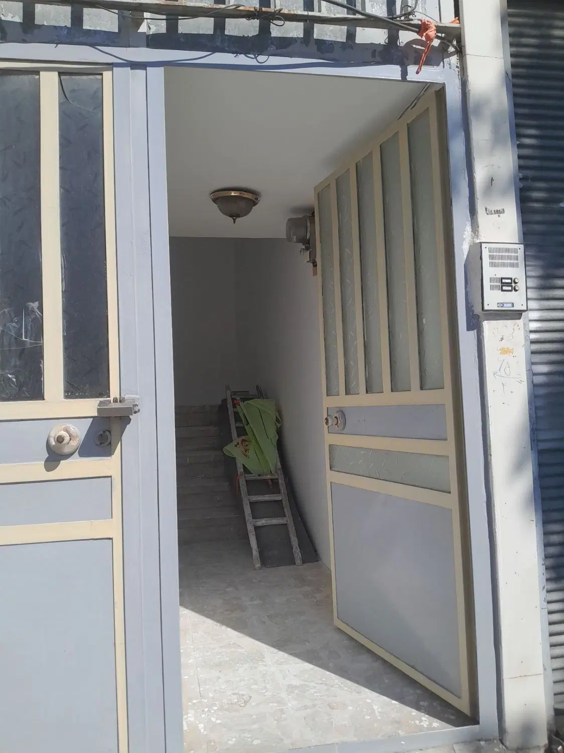 فروش ساختمان تجاری مسکونی قابل معاوضه