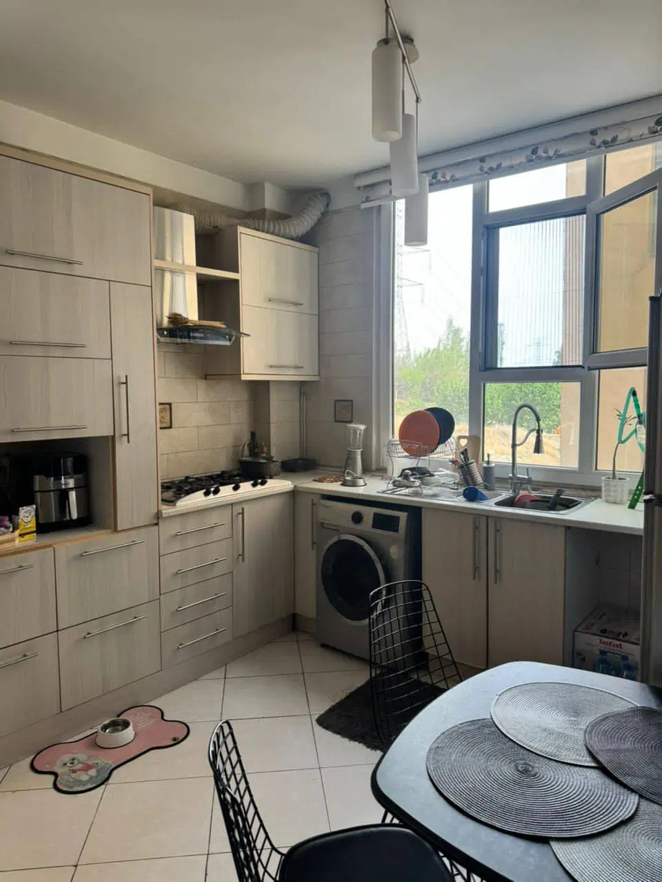 پونک باکس پونک سردار جنگل پارکینگ انباری
