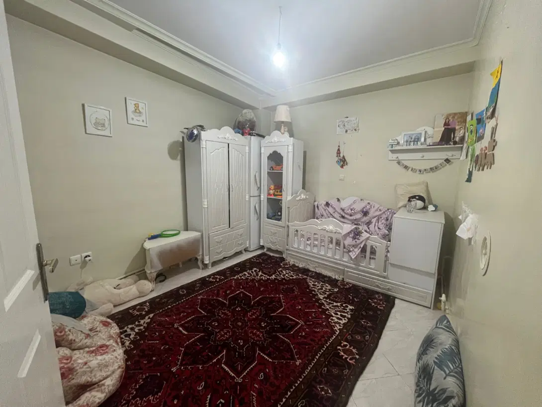 آپارتمان۹۲ متری۲خوابه قطران_ خیام_شهریار