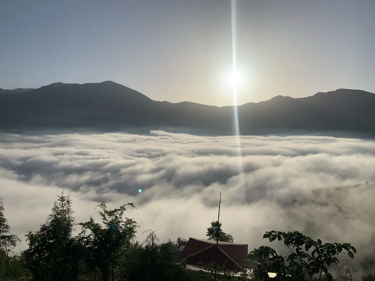 ۲۰۰متر زمین دنج وخوش‌منظره در نرسو داخل بافت روستا