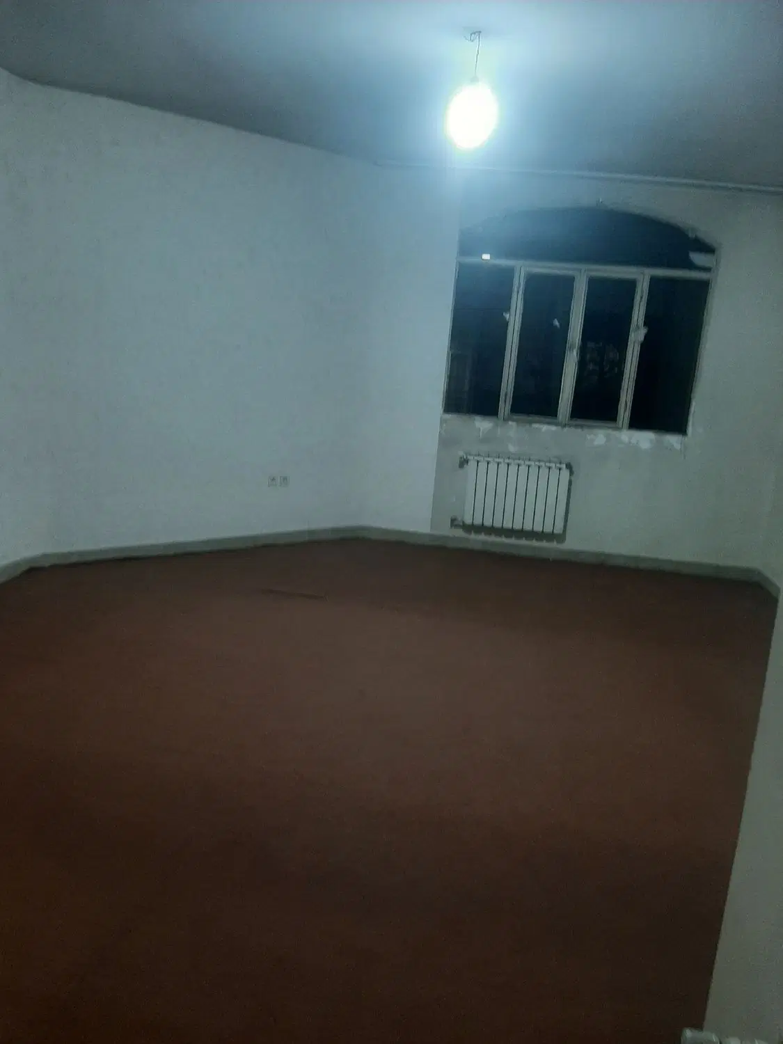 ۸۰ متری دوخوابه  ۳۰ ساله
