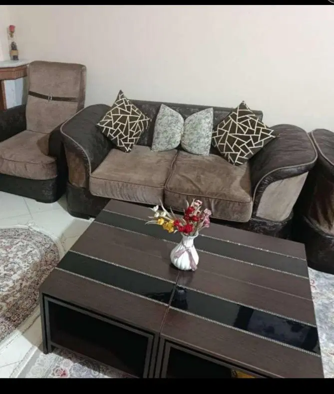 آپارتمان۵۵متری یک خوابه  داری پارکینگ و انباری