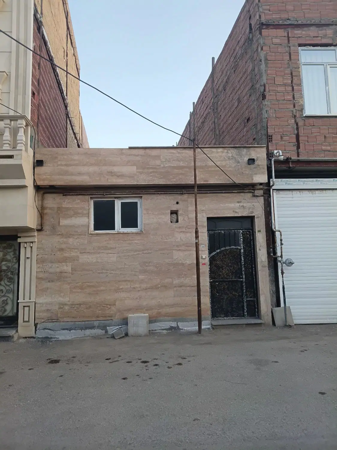 خانه در گلمغان بر خیابان راه عموقین