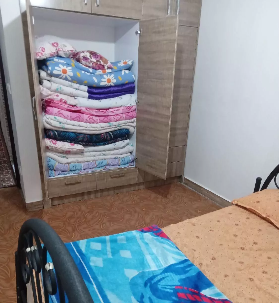اقامتگاه لوکس گلها فول امکانات حیاط دار