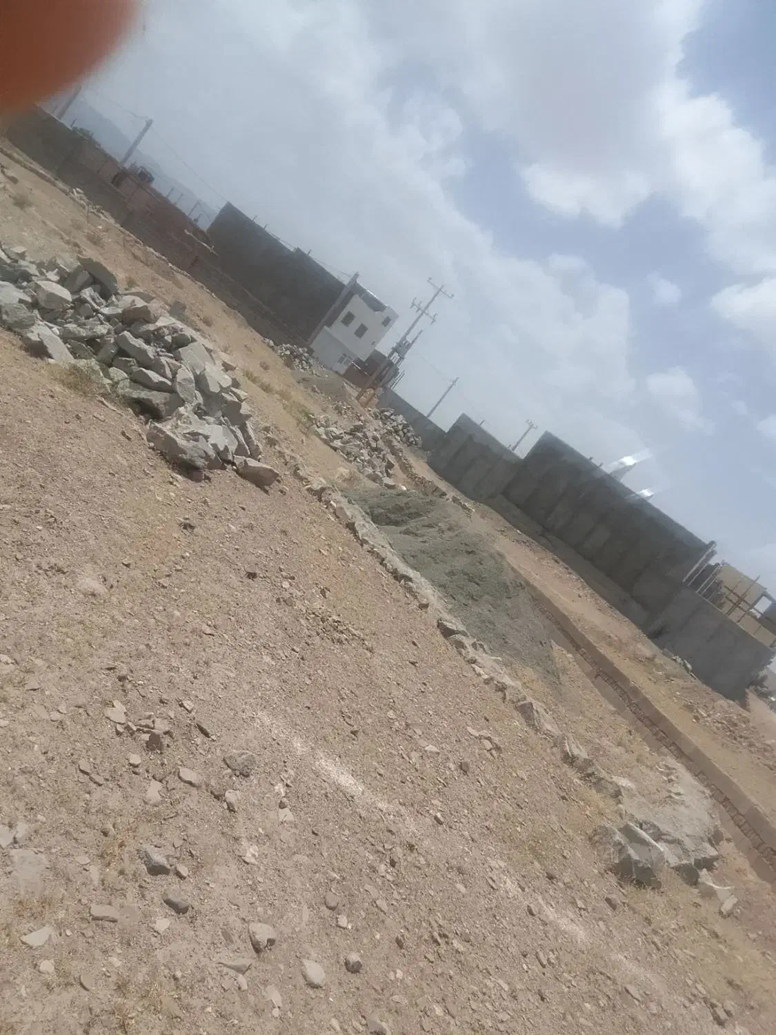 زمین فروشی در دستگرد