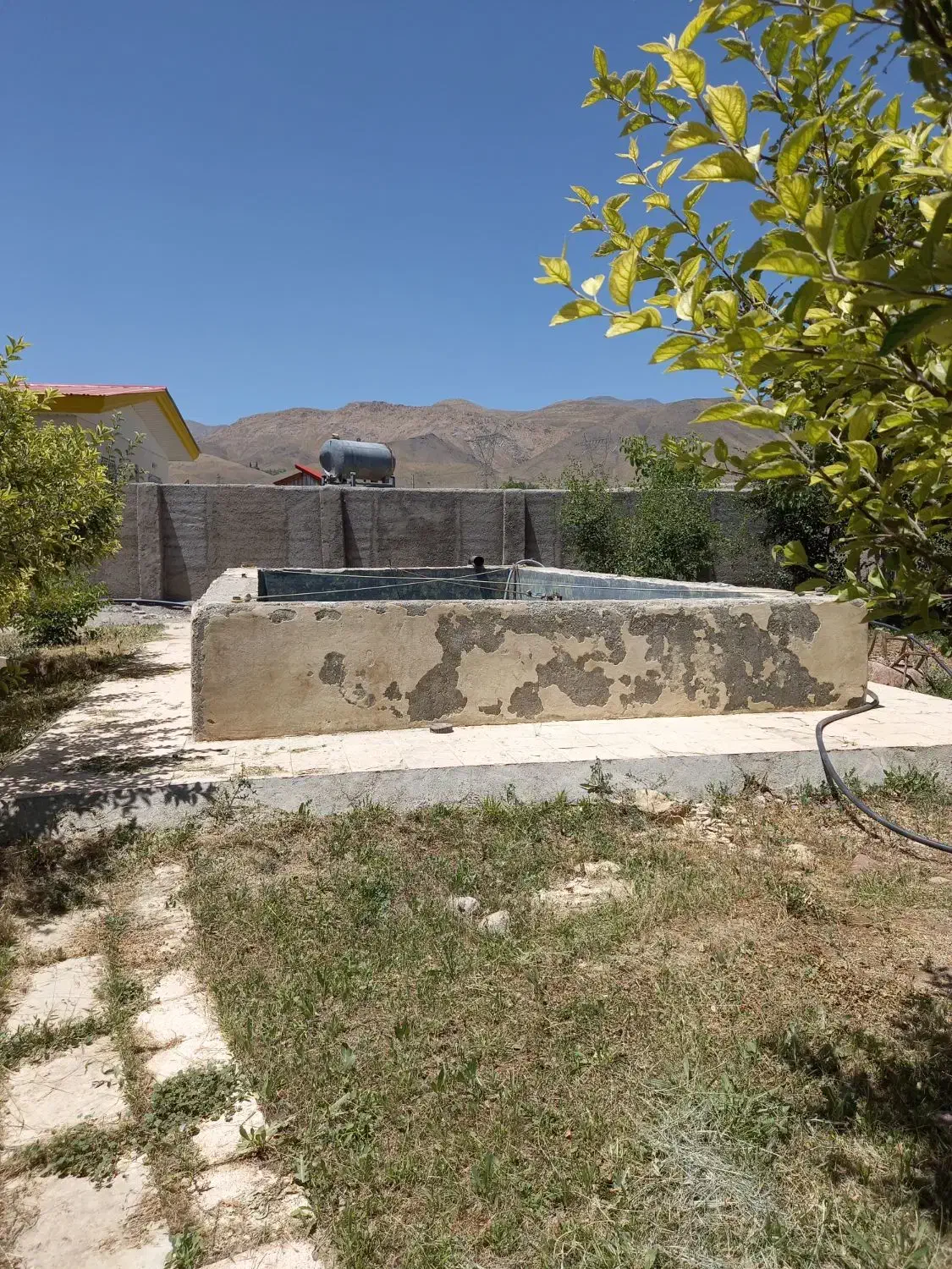 ۲۵۰۰ متر ویلا باغ سربندان
