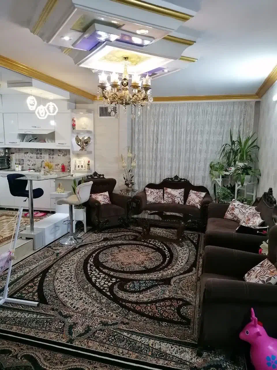 ۶۰متر زیبا و نورگیر(مناسب زوج های جوان)